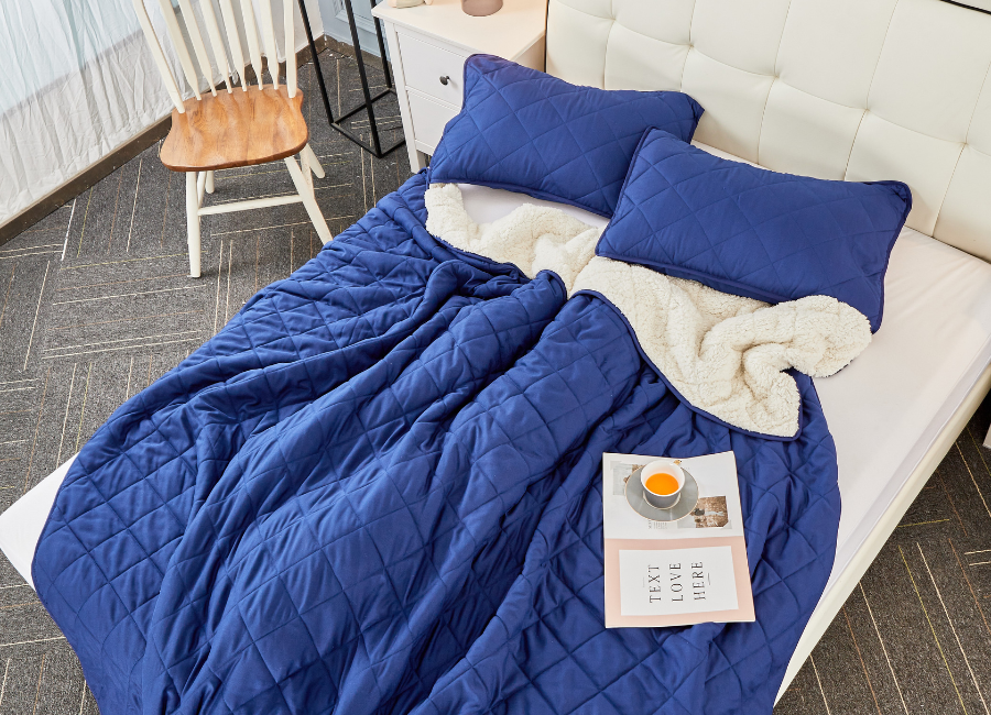 Quilt Térmico Velvet Sherpa Azul King Biancobelo